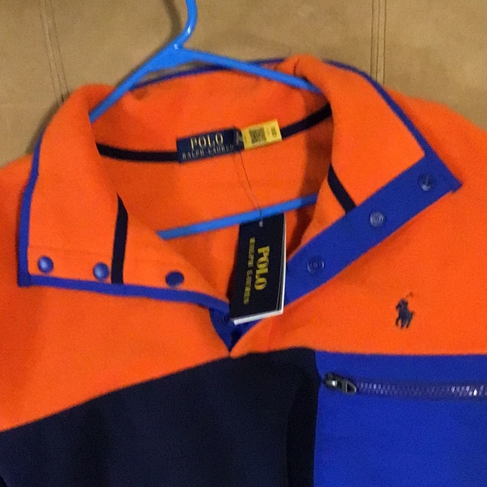 Polo snap neck pull over fleece material, long sleeve size large, NWT